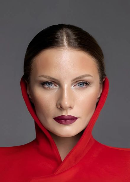 Ева Власова